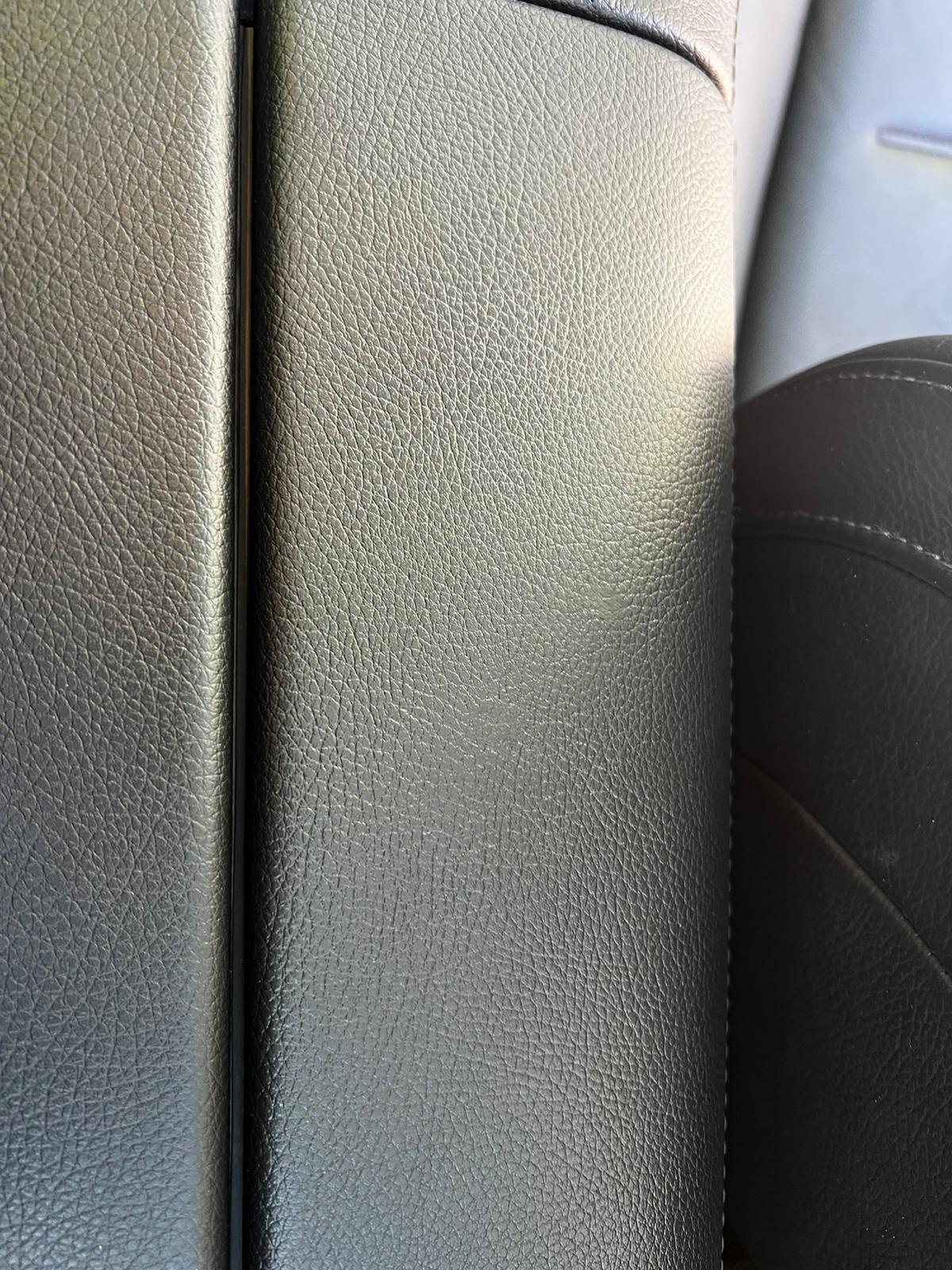 Detailaufnahme einer Lederreparatur